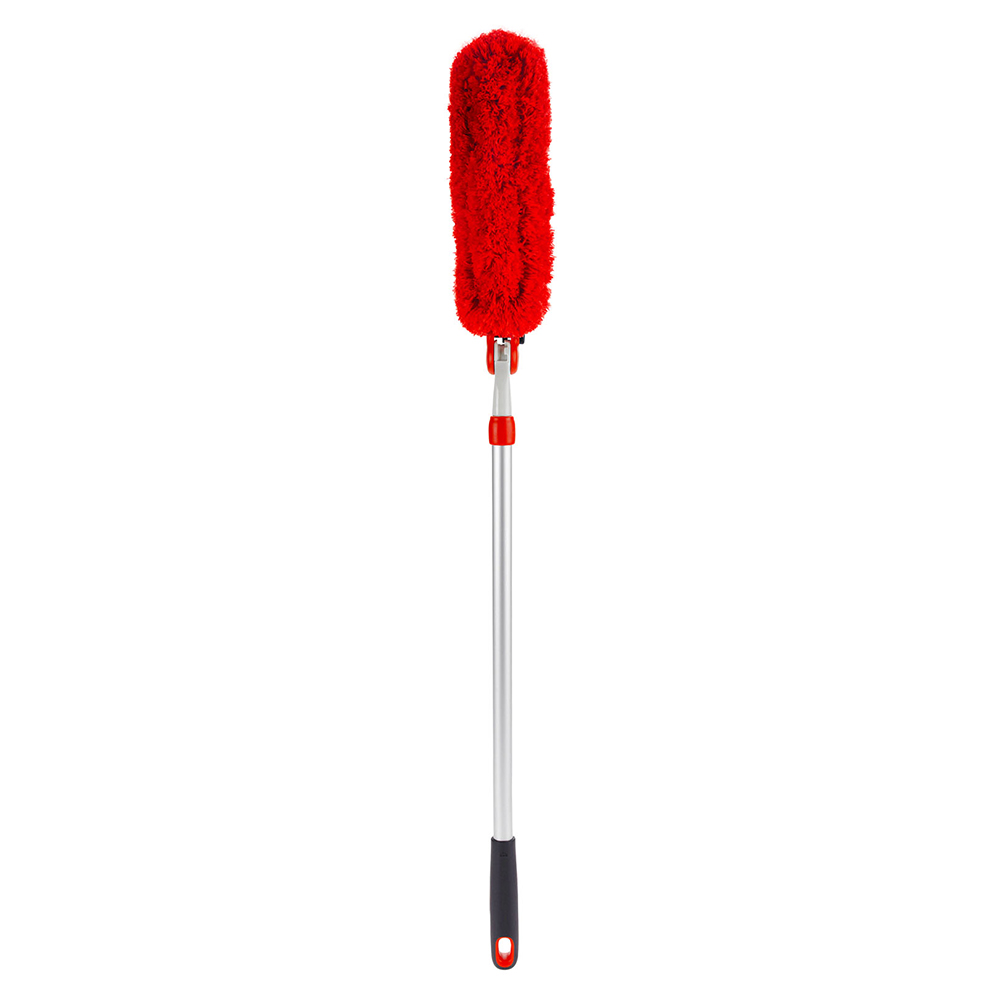 Oxo ausziehbarer Staubwedel Ausziehbarer Staubwedel von Oxo mit Aluminiumstiel und rotem Mikrofaserbezug