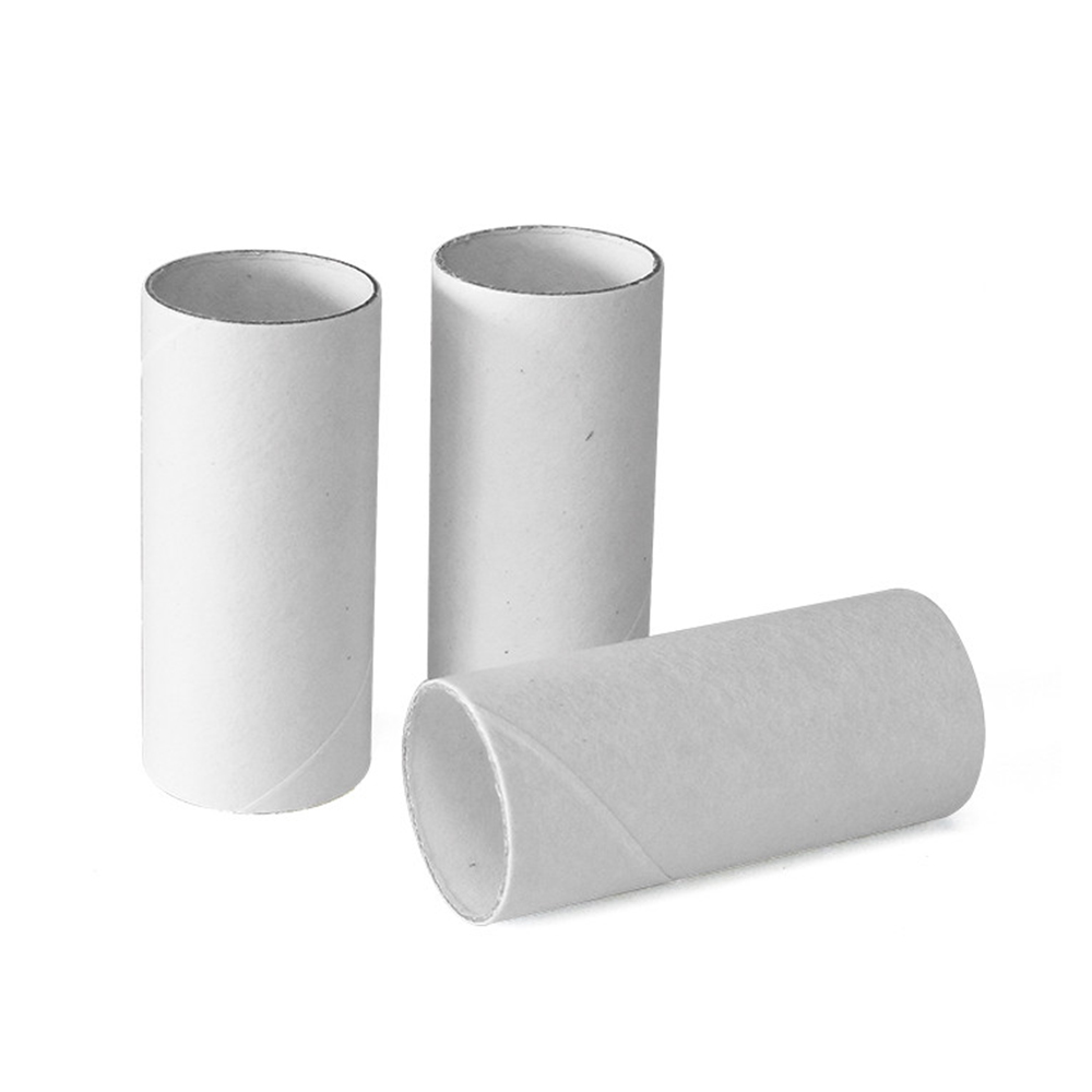 Weiße Pappmundstücke für Vitalograph Spirometer in der Nahaufnahme